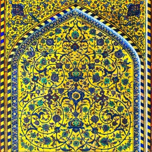 عکس کاشی کاری اسلیمی محراب با پس زمینه زرد (2)